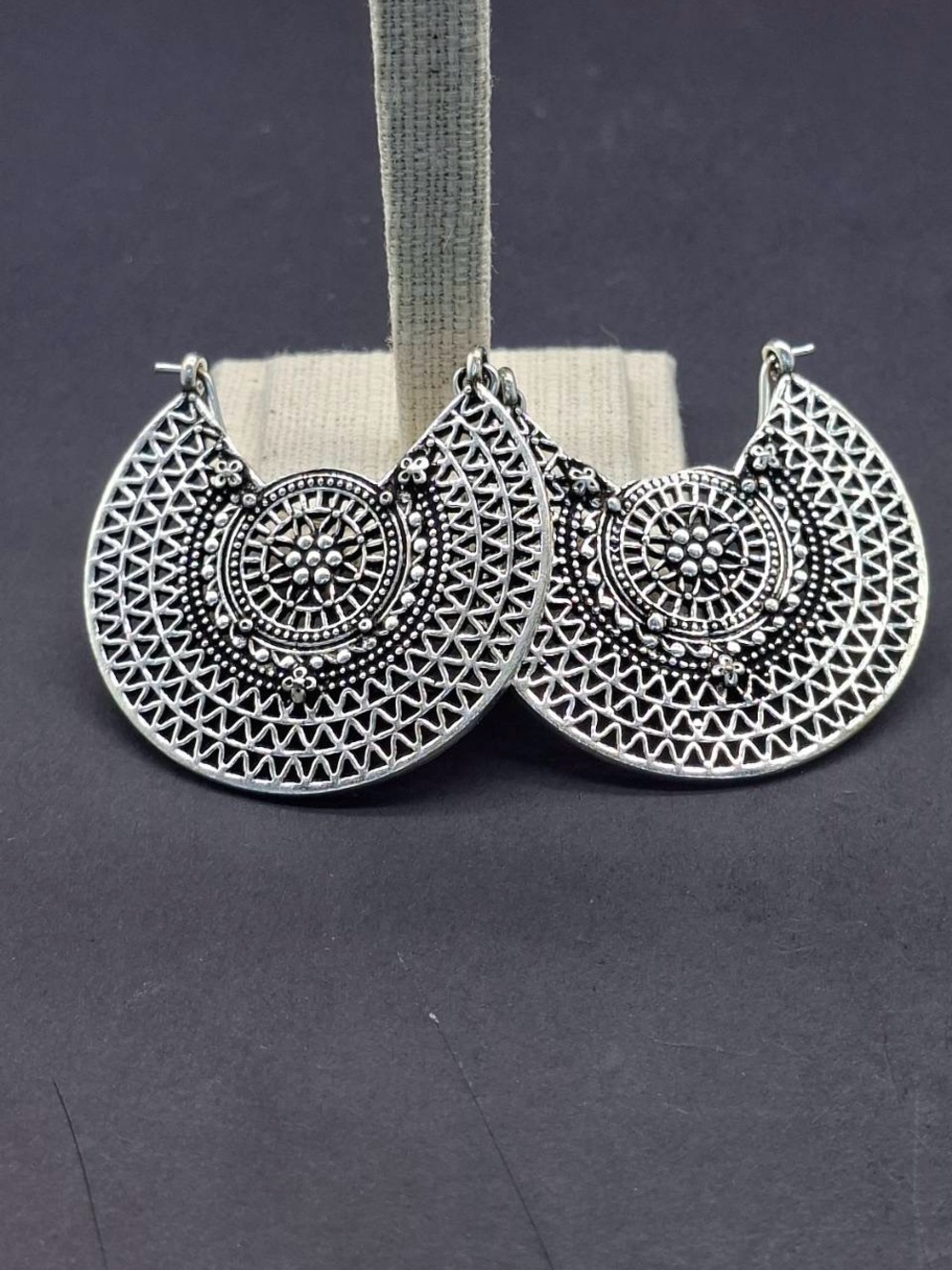 Intricate Silver-Tone Filigree Hoop Earrings - Women's Jewelry